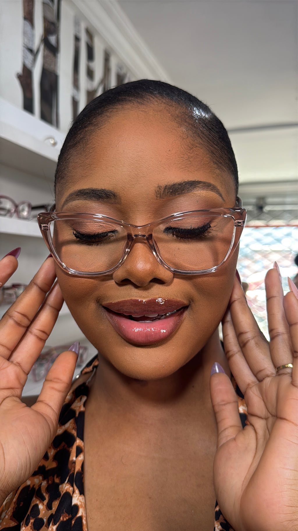 OPHELIA FRAMES IN NUDE