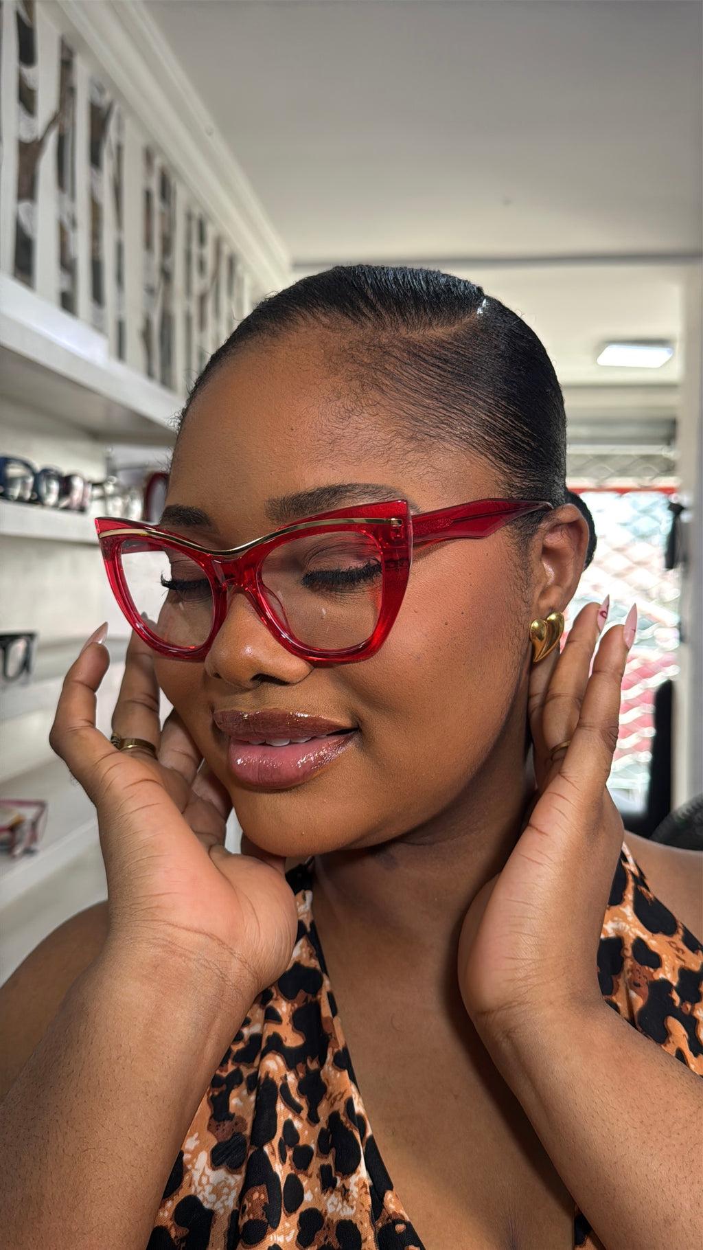 CHIDERA IN RED