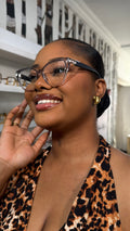 VALERIE FRAMES IN CLEAR